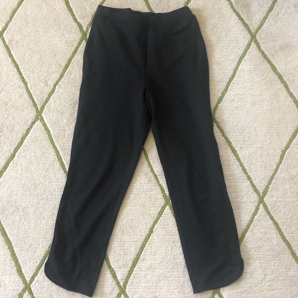 LULULEMON CROPPED SWEATS